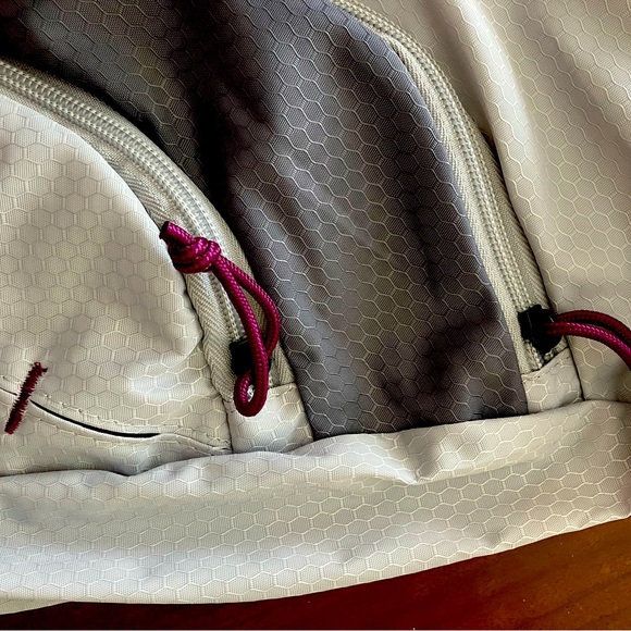 Ozark Trail Sunset Sling Backpack - Picture 11 of 15